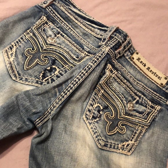 Capris - Picture 4 of 5